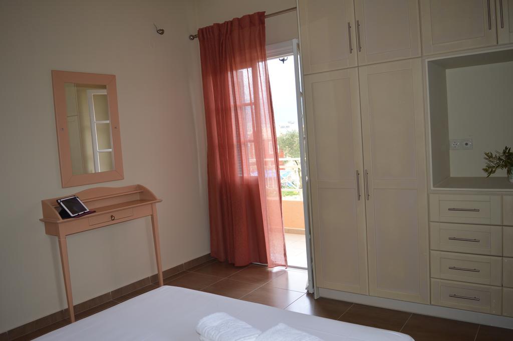 Pesádha Mel'S Apartments מראה חיצוני תמונה